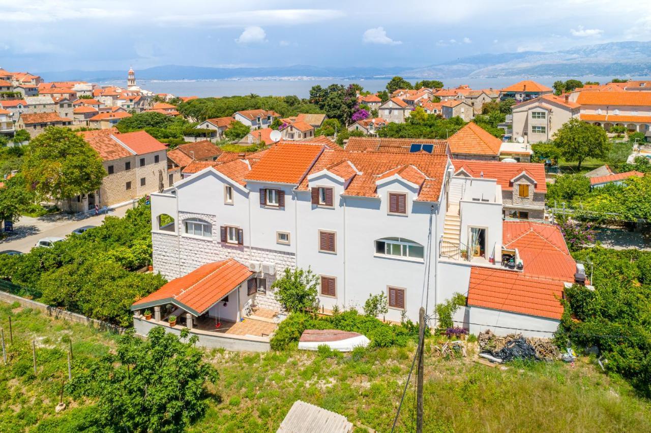 Villa Dinka Sutivan Extérieur photo
