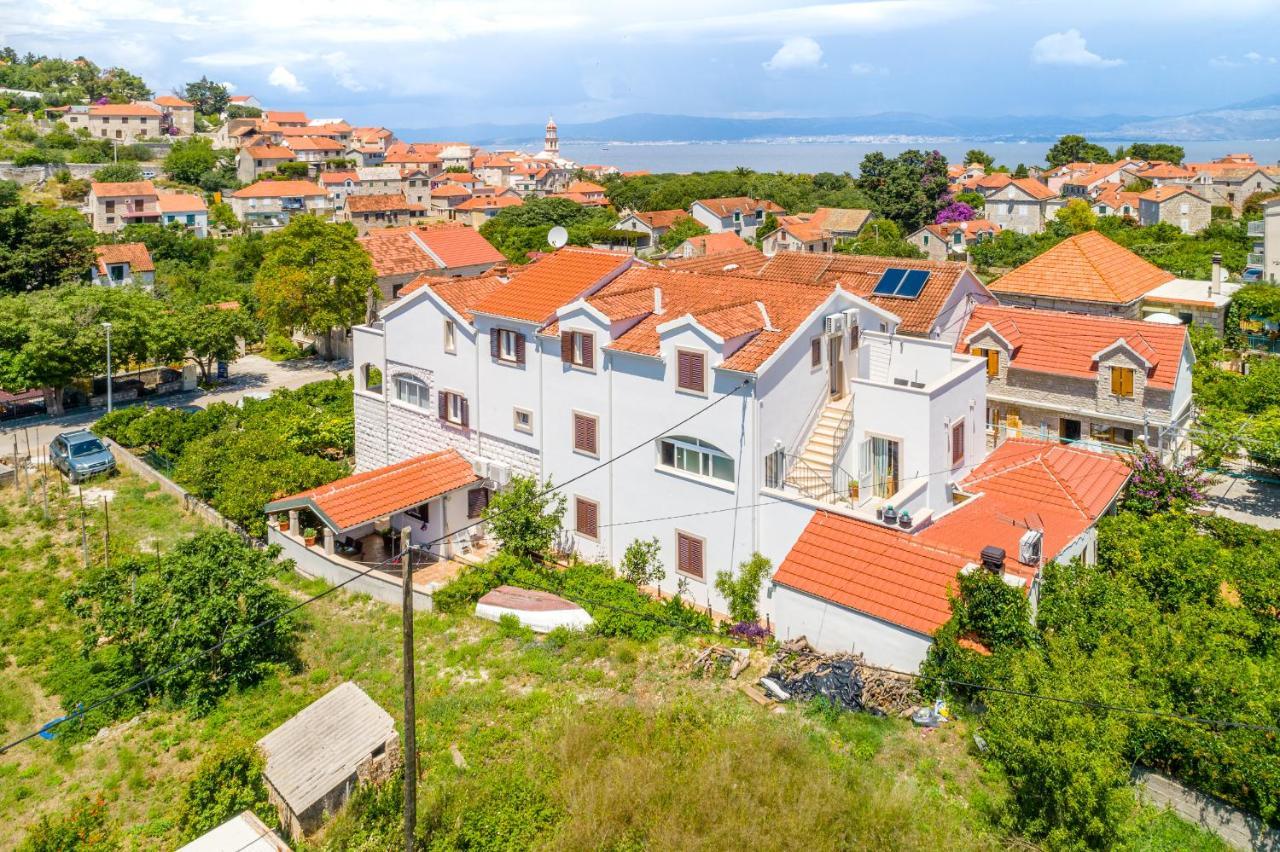 Villa Dinka Sutivan Extérieur photo