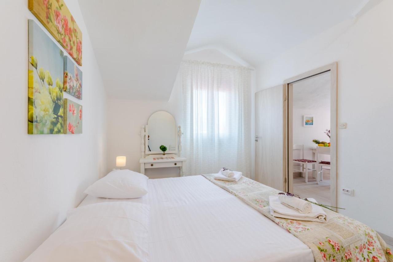 Villa Dinka Sutivan Extérieur photo