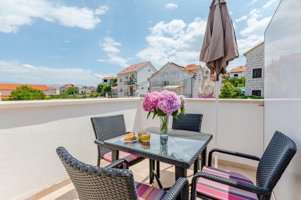 Villa Dinka Sutivan Extérieur photo